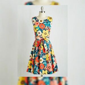 Modcloth Ixia Hour by Flower Dress Retro Blossoms